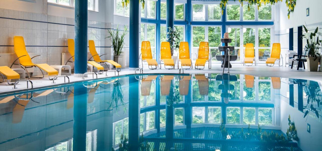 Parkhotel Zur Klause Bad Hall Exterior foto